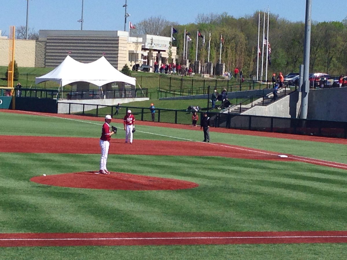 jovian34's tweet photo. @HoosierBaseball #Iubase #1Milliu 2nd game of todays double header #GoIU https://t.co/ofO3H0q9f1 http://t.co/B1yMqaLPXu