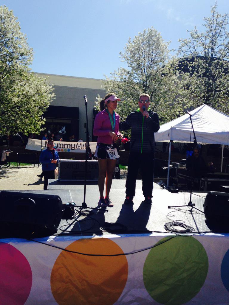 goldyprincess's tweet photo. @boxershow and 1st Place Finisher @TracyKeyes #mommymile #rmdhc #Cbus #6run4 #fleetfeet http://t.co/x4ZslNRsTA