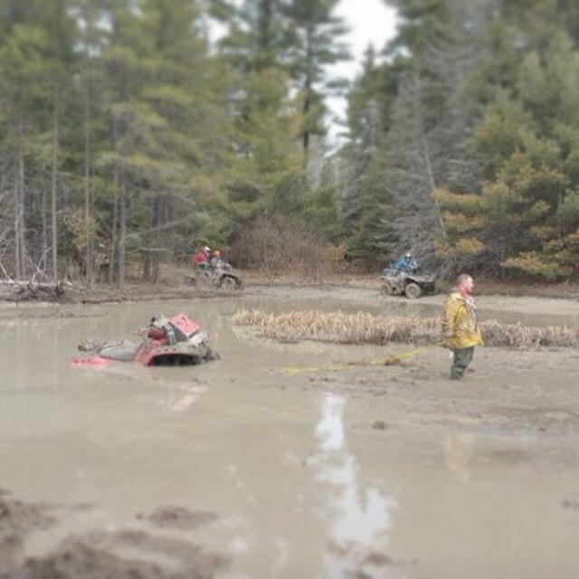 MudslingersATV's tweet photo. Good weekend at the Big Bear Rally #ATVmudding #mudslingers http://t.co/wTgi6nBJ6E