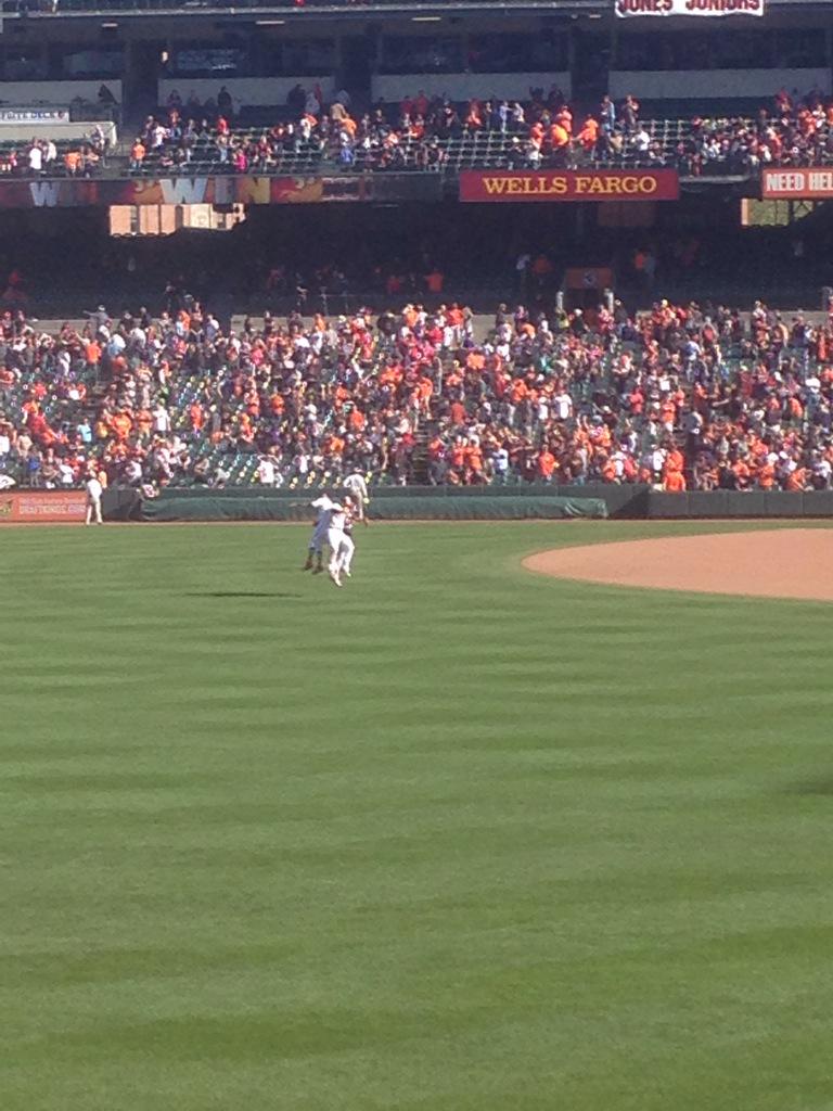Jason_Linn21's tweet photo. #VictoryJump http://t.co/Ri4luIUDU3