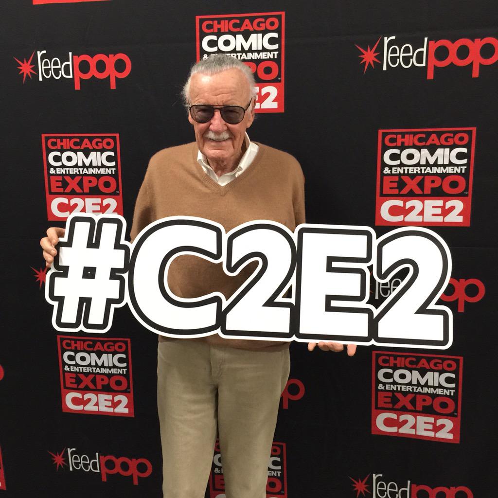 c2e2's tweet photo. What better way to close #C2E2 2015 than with a panel with this guy! We ❤️ you @TheRealStanLee! 🙌🏻 http://t.co/sdnLaznhSd