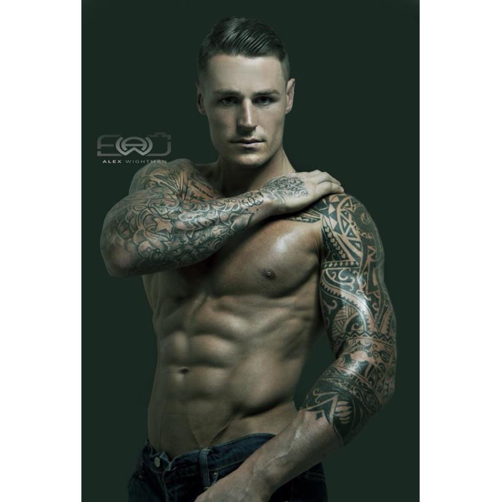 JSutliffFitness's tweet photo. My first shot from @wightman_alex today #DystoniaAwarenes #DisabilityIsNotAChoice #ModelsOfDiversity #Abs #FitFam http://t.co/E8boj4CyU2