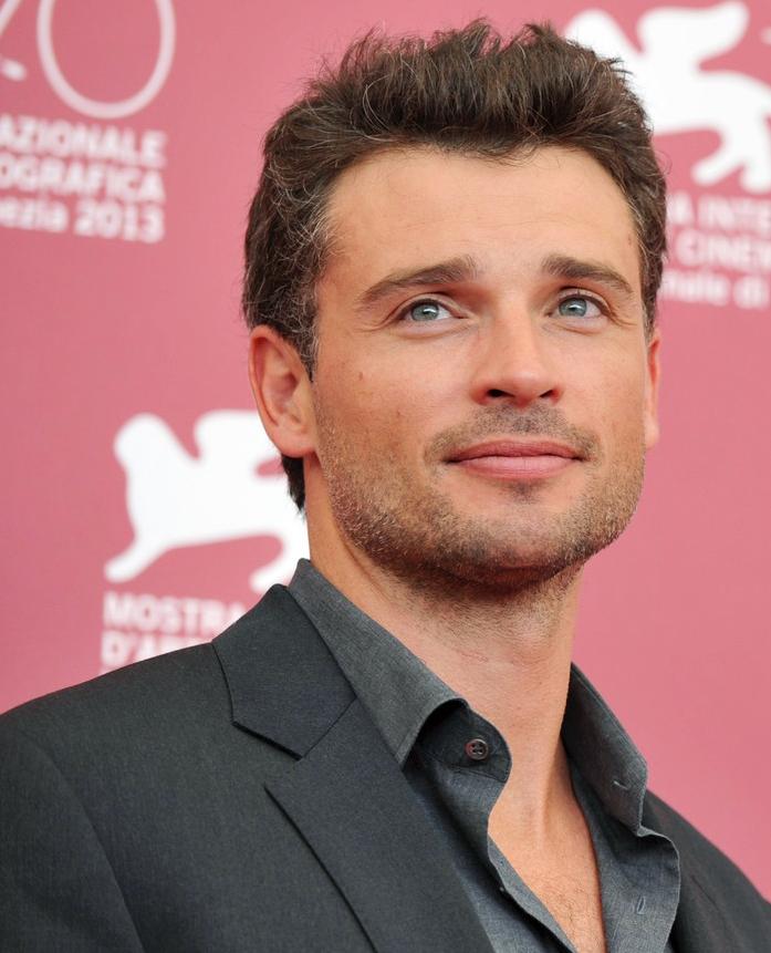 Happy birthday Tom Welling!  