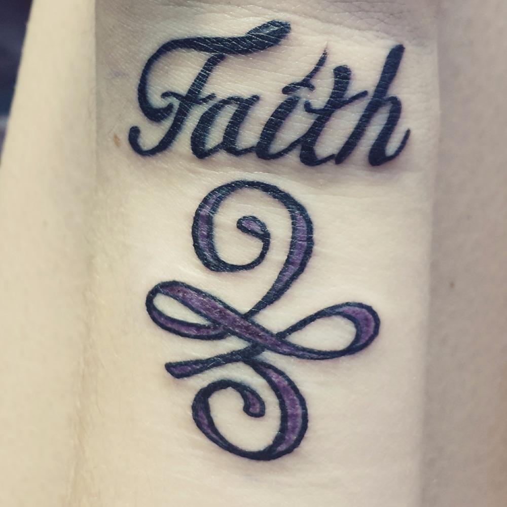 X_Laina_X's tweet photo. I got a tattoo ^-^
#tattoo #celtic #faith http://t.co/djJJC93lpQ
