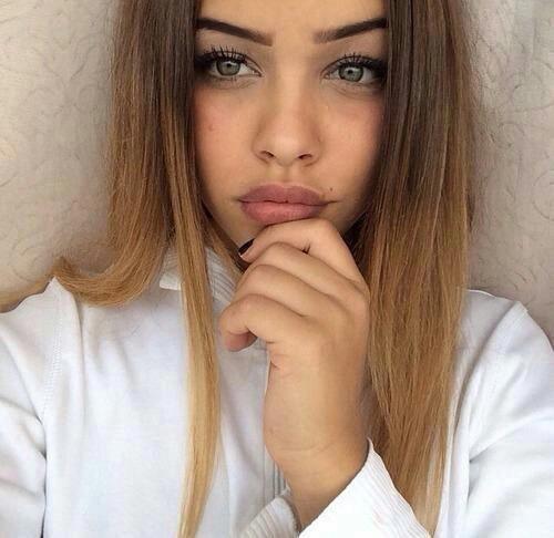 cecilejsgdr's tweet photo. mi fa male una tetta http://t.co/Yu3q7tc1Fy