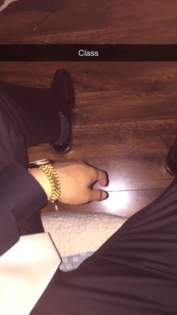 Purpdapurp's tweet image. All black bummy class