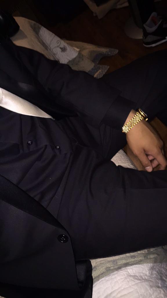 Purpdapurp's tweet image. All black bummy class