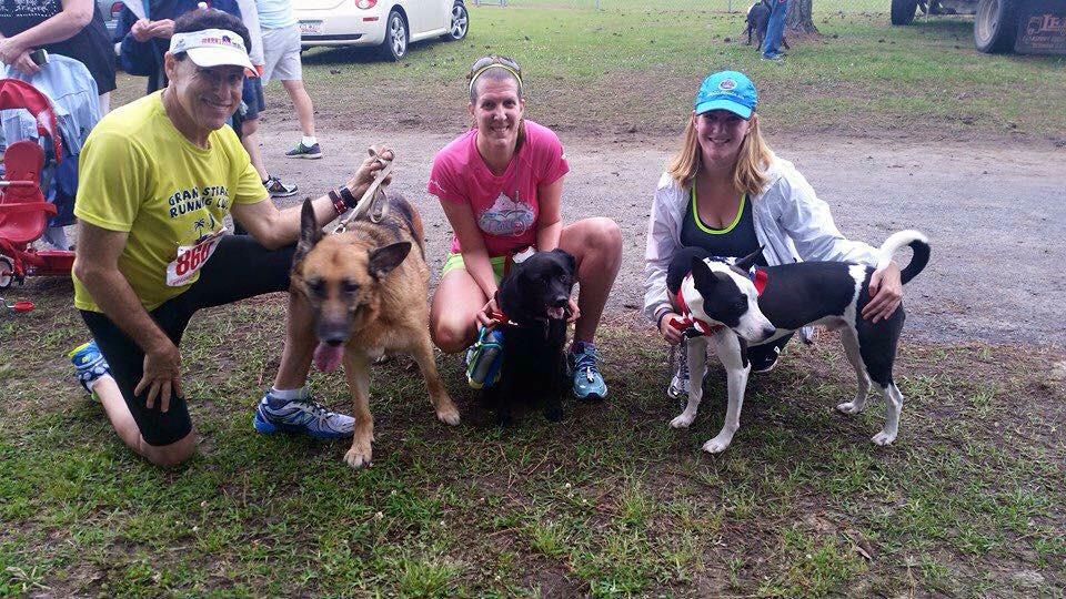 GSRunningClub's tweet photo. A few #GSRC members at the #FastAndFurriest race in Georgetown this weekend! #GSRCRunning #RunChat http://t.co/tGQHqSuhpH