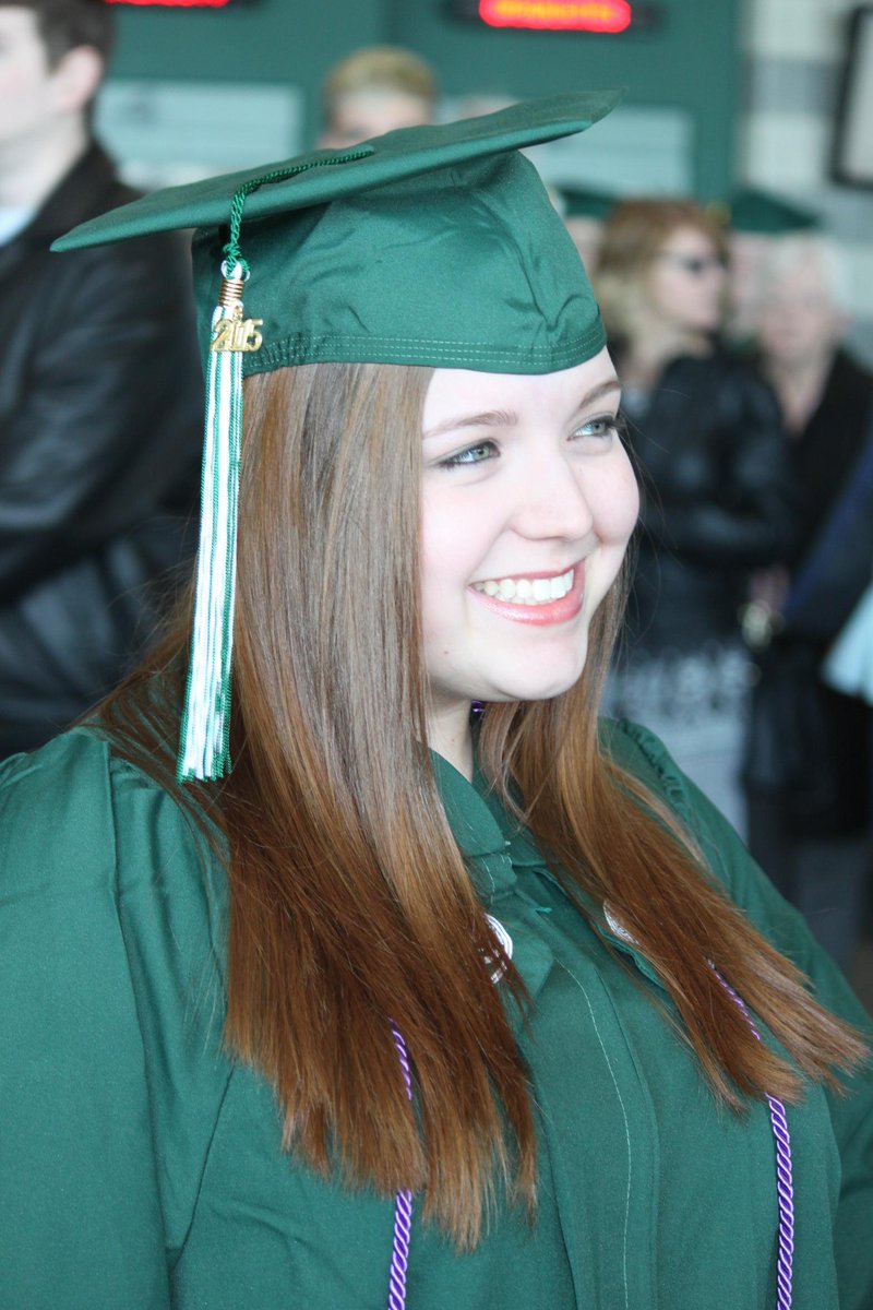 MsZmich's tweet photo. I am incredibly proud of my bright, talented, beautiful, kind daughter Katie @BatKat08 She graduated from EMU today! http://t.co/uziyPtBCcx