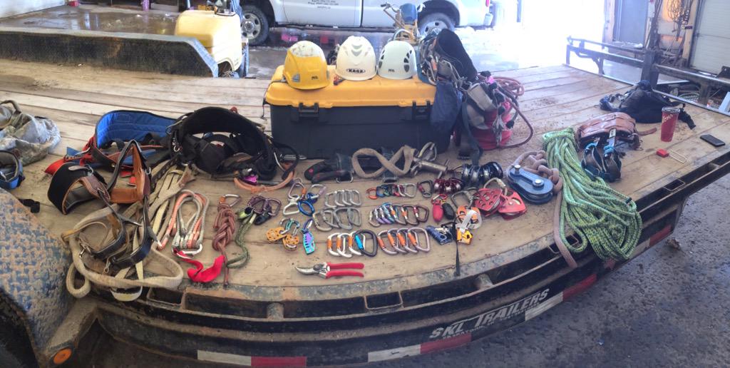 Happydude31's tweet photo. One can never have too many toys. http://t.co/wHR682cMTs