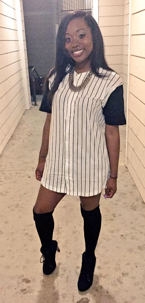 tiahcymone's tweet photo. #Stoplight9 π¦ http://t.co/TPbWEs1ysi