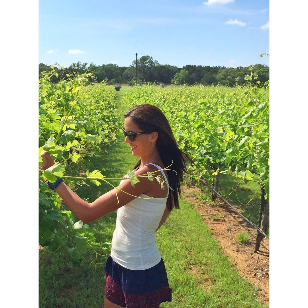 flacaguerrerog's tweet photo. Ame este viñedo .. El mejor vino de Texas se hace aquí #flatcreek http://t.co/1KNstv1QMs