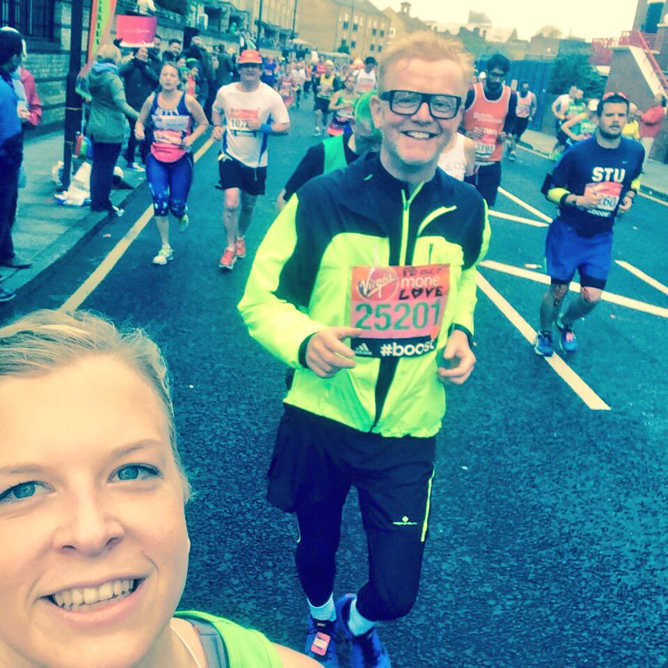 Joy_Davies_'s tweet photo. What a great day... Raised £3112 for @BobathWales, completed @LondonMarathon in 4hrs 33mins &amp; saw @achrisevans 🏃🏃 http://t.co/rrWIoQLefc
