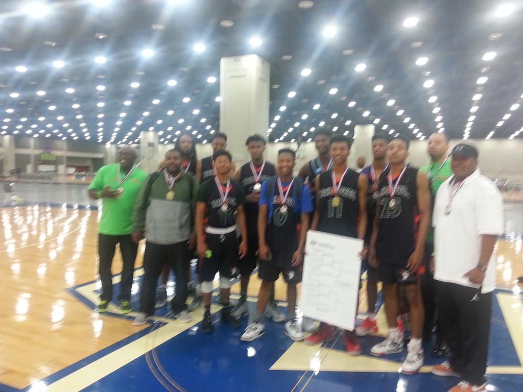 PQSports's tweet photo. Team Power 17U wins the Gold Bracket at #EddieFordSpringClassic #PowerRise @HoopRecruiter @Gymratinsider @CoolieBai http://t.co/pUSP8J2Na4