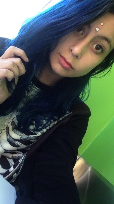 Joining the #FeministsAreUgly train http://t.co/s4SWj85HTO<a href="/tag/feministsareugly"class="tags">#FeministsAreUgly</a>