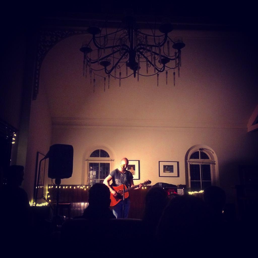 OtherRoomGeorge's tweet image. A converted church full of sofas makes a great gig venue