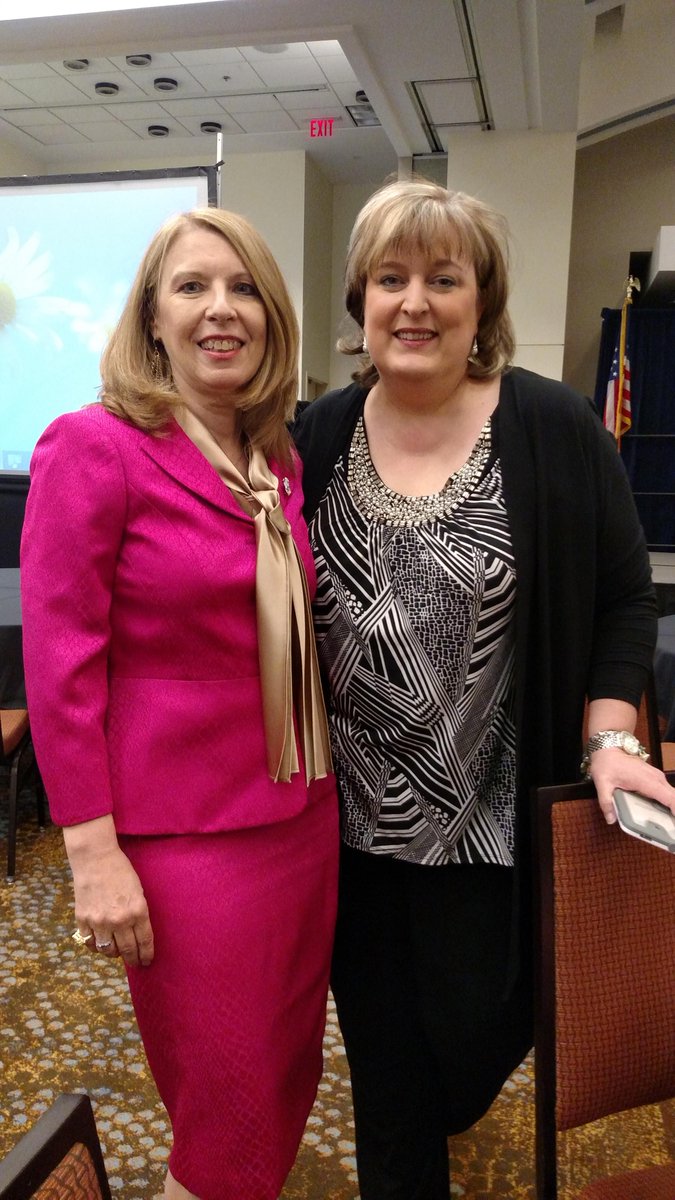 ValrieHefty's tweet image. valriehefty@TimeToTeachCTE AWESOME EDUTAINERS at our T6 in ATLANTA GA