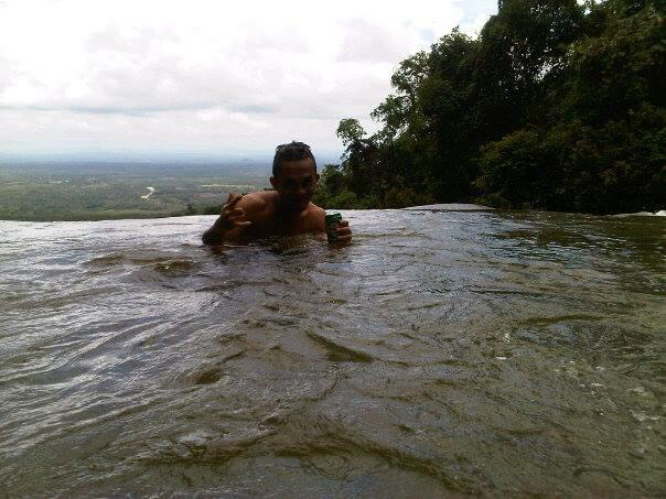 Satria tweet media