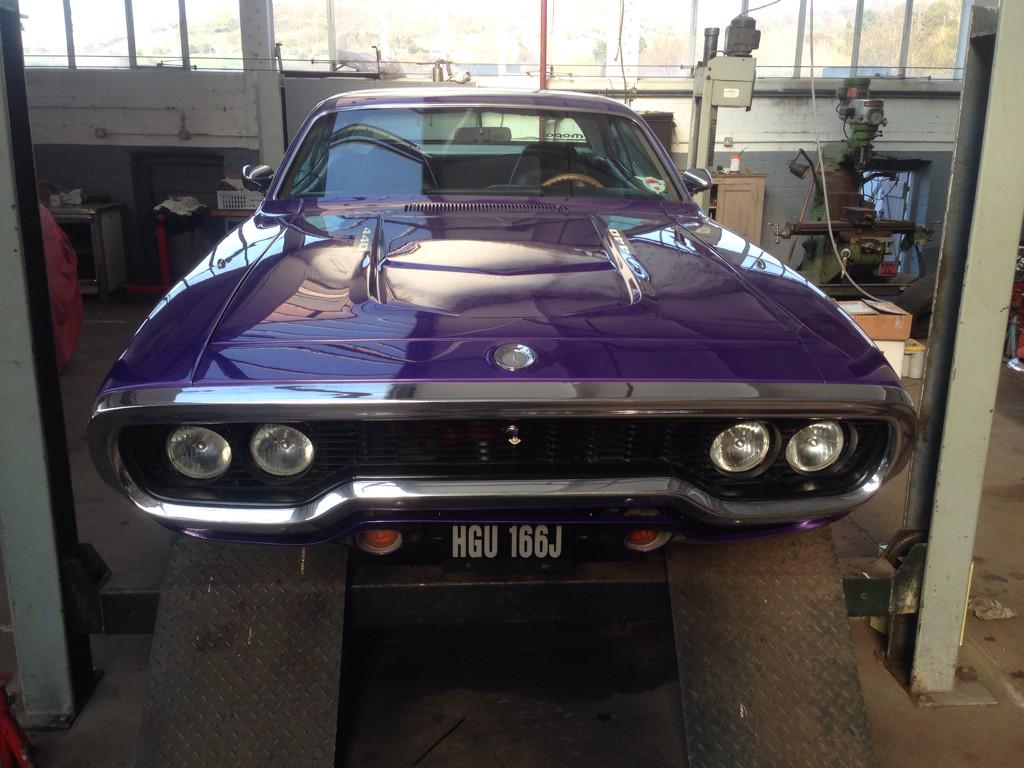 MalcoPresta's tweet photo. Great fun demonstrating with  Wood Auto Factors in Huddersfield. I get to go to cool places like I K Classics. http://t.co/gqdNKIinMY