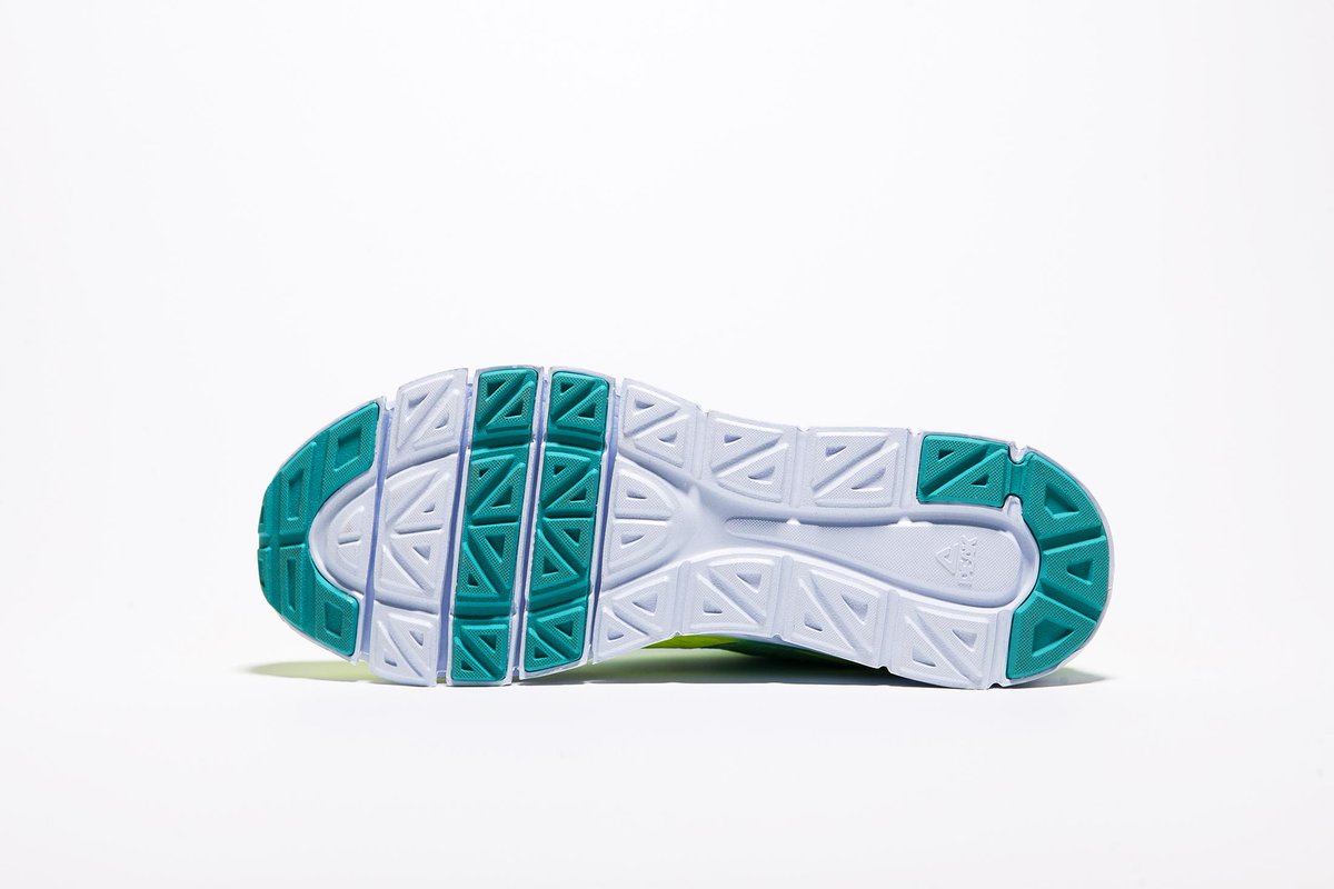 PeakSportHQ's tweet photo. PEAK New Running Flyii III. Gear up for summer! #Women #PeakRunning #Flyii-III http://t.co/dqYESYc235