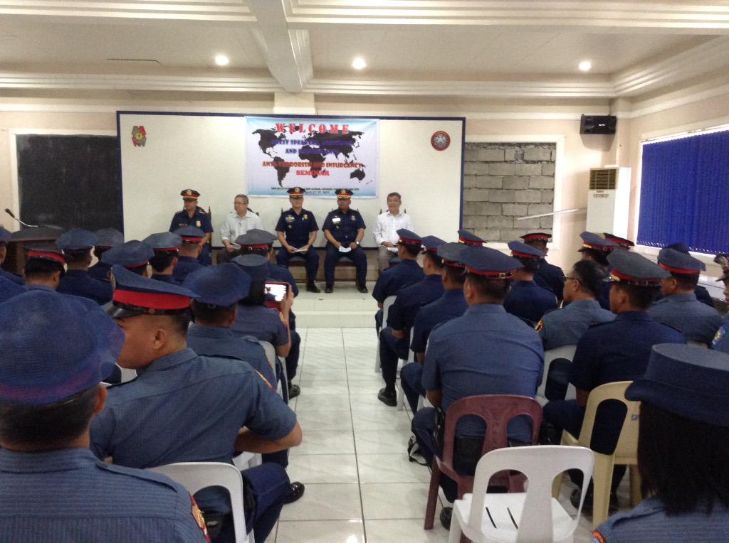 RCDS_PRO10's tweet photo. @pnppio @pnppro10 PSSUPT AA TAYLAN JR, RCDS PRO 10 attended the Anti- terrorism &amp; Insurgency seminar, OPR by RID-10. http://t.co/7rtjouzAiP
