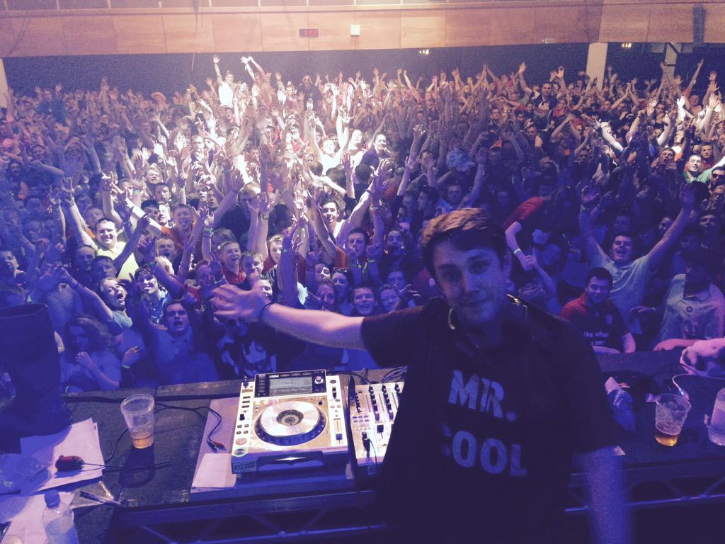 Best night I've ever DJd. That was incredible <a href="/NFYFC/">NFYFC</a> Thankyou so much everyone there