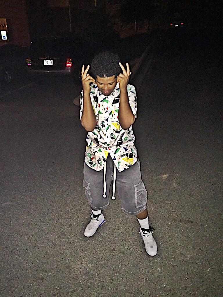 XOb_DonJuan's tweet photo. #Stoplight9 π¦ http://t.co/UImDMfJr6T