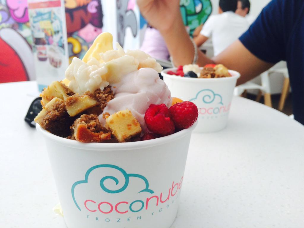 malaamente_'s tweet photo. Por eso amo el verano #Coconube 🍨👌🏻 http://t.co/qZvbmZq9ov