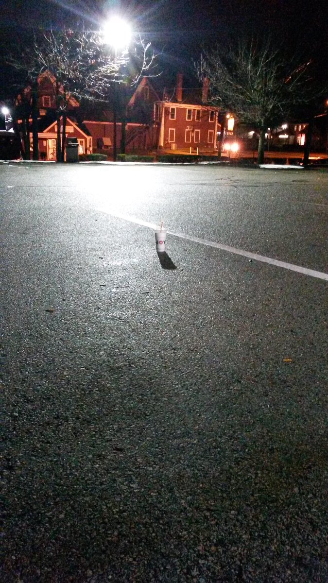 Dunks_Life's tweet image. America runs on dunks, but can't make it to the fucking trash