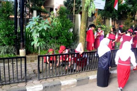 sdbpiyes2's tweet photo. Selamat Senin #GPS
@ridwankamil,@OdedMD,@aheryawan,@disdik_bandung,@GPSbdg,@pietdoank,@bplhdjabar,@se_bdg,@diskamtam http://t.co/gpUQGeAFI8