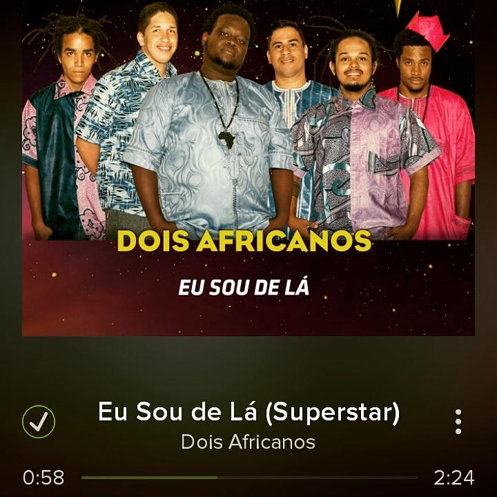 waltinhofereira's tweet photo. #DoisAfricanos mandaram bem 👏 excelente Padrinho @thiaguinhocomth  👊
viciado na música!
#EuSouDeLá #SuperStar #RGT http://t.co/nrwIRcdvuM