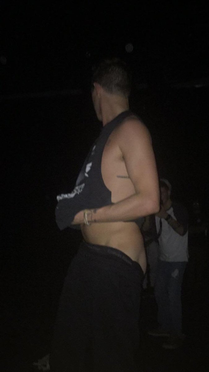 abiarens's tweet photo. @SammyAdams dat ass doe http://t.co/l8ti46lKiv