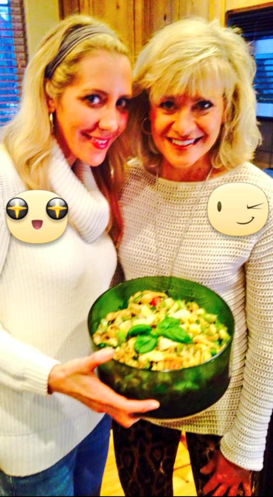 ProductionWS's tweet image. #greatfriends #greatdinnerparty @kriswilkerson27 @lisakaram