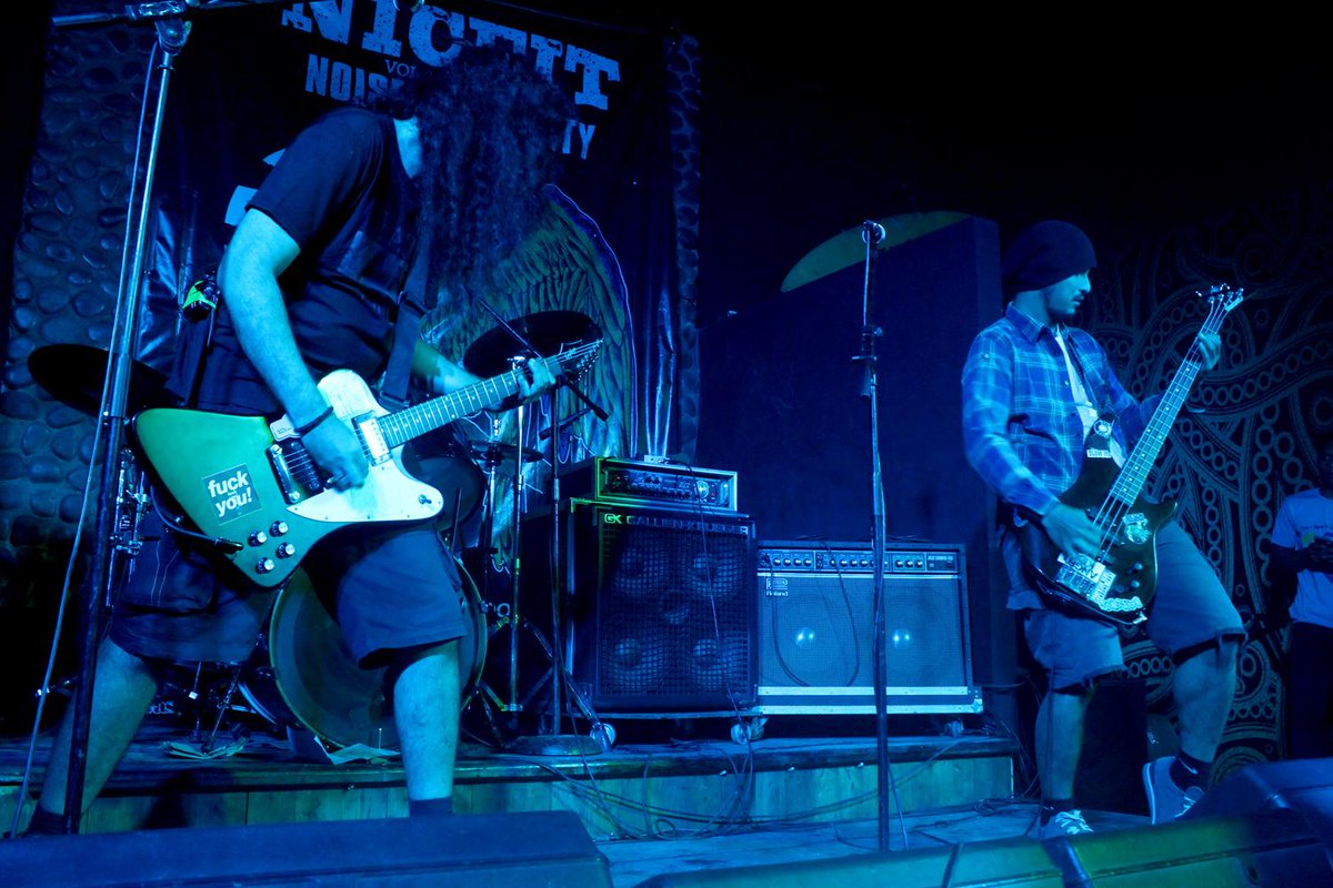 @BesokBubarMusicat Chinook Cafe #NIC FIT VOL.3 LAUNCHING NOISEROCKPARTY