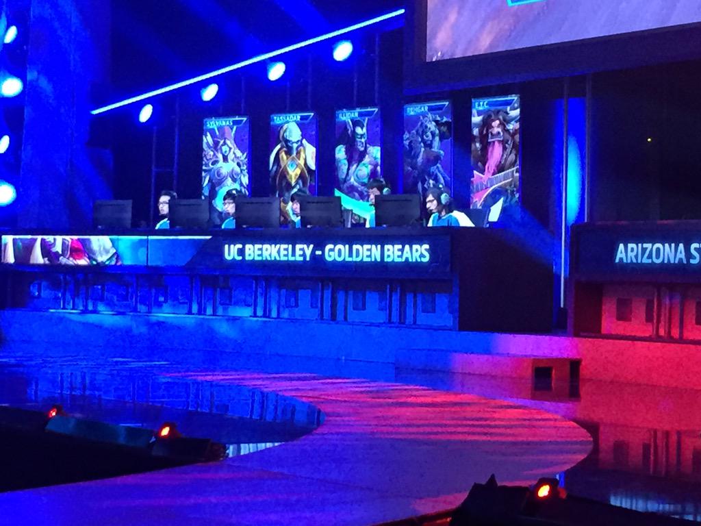 BlizzHeroes's tweet photo. What a close game! @UCBerkeley takes the 3rd game and are up 2-1 against @ASU  in the #StormTheDorm Grand Finals! http://t.co/tSifrbpopN