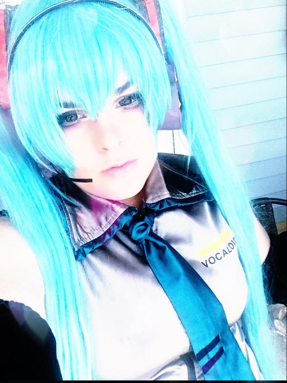 I am horribly sick. 😷 everybody is getting sick.