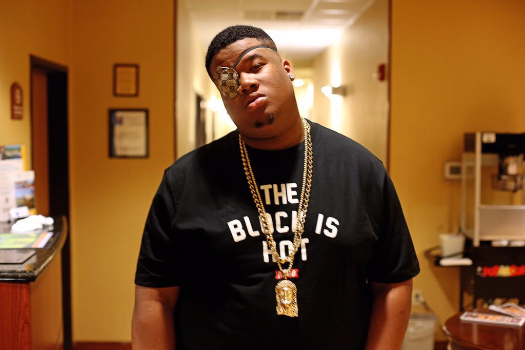 KarltinBankz's tweet photo. RIP DOE B http://t.co/G56E3LUI7u