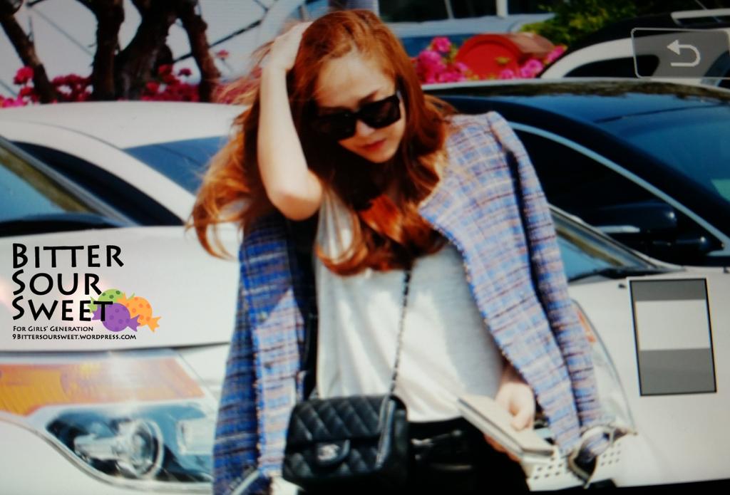 [PIC][27-04-2015]Jessica trở về Hàn Quốc vào trưa nay CDk_b-7UUAAy4Kp