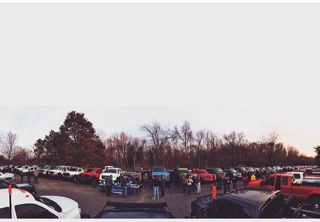 ButtressZ71's tweet photo. I love being apart of the @MichTruckClub family 😎👌👍 http://t.co/tfkrSmaS0j