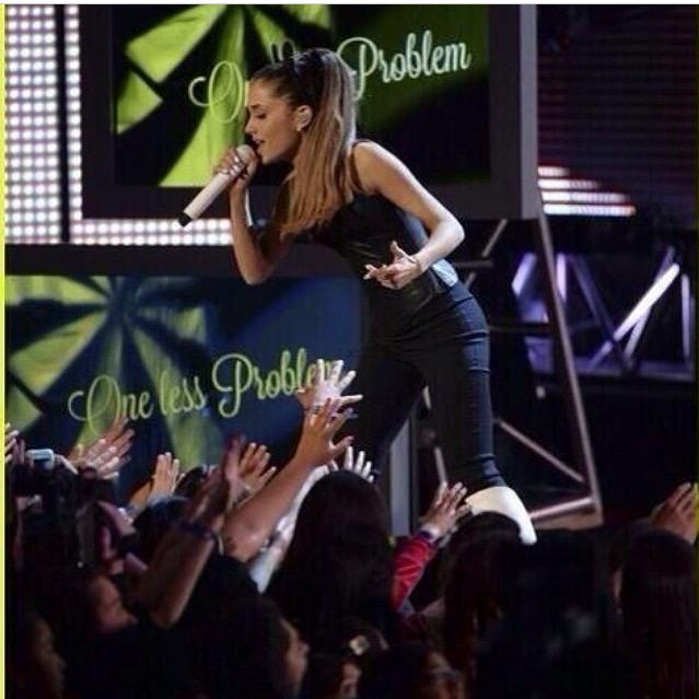 agsbloodline's tweet image. #1YearOfProblem ITS BEEN A YEAR ALREADY?! IT FEELS LIKE YESTERDAY