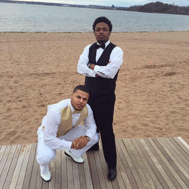 PromPics's tweet photo. When best friends go to prom together  #prom2k16 https://t.co/8op39vOD1D
