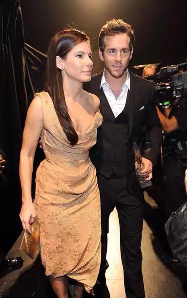 RyandraL3ve's tweet photo. THEY HELD HANDS!! ๐๐ #Ryandra http://t.co/HGDxvLHqB1