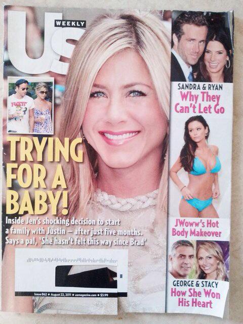 RyandraL3ve's tweet photo. Lol! Okay... 😂 I kinda love these magazines somehow
Credits: @J_Aniston_Watch http://t.co/cnXiEfnoO8