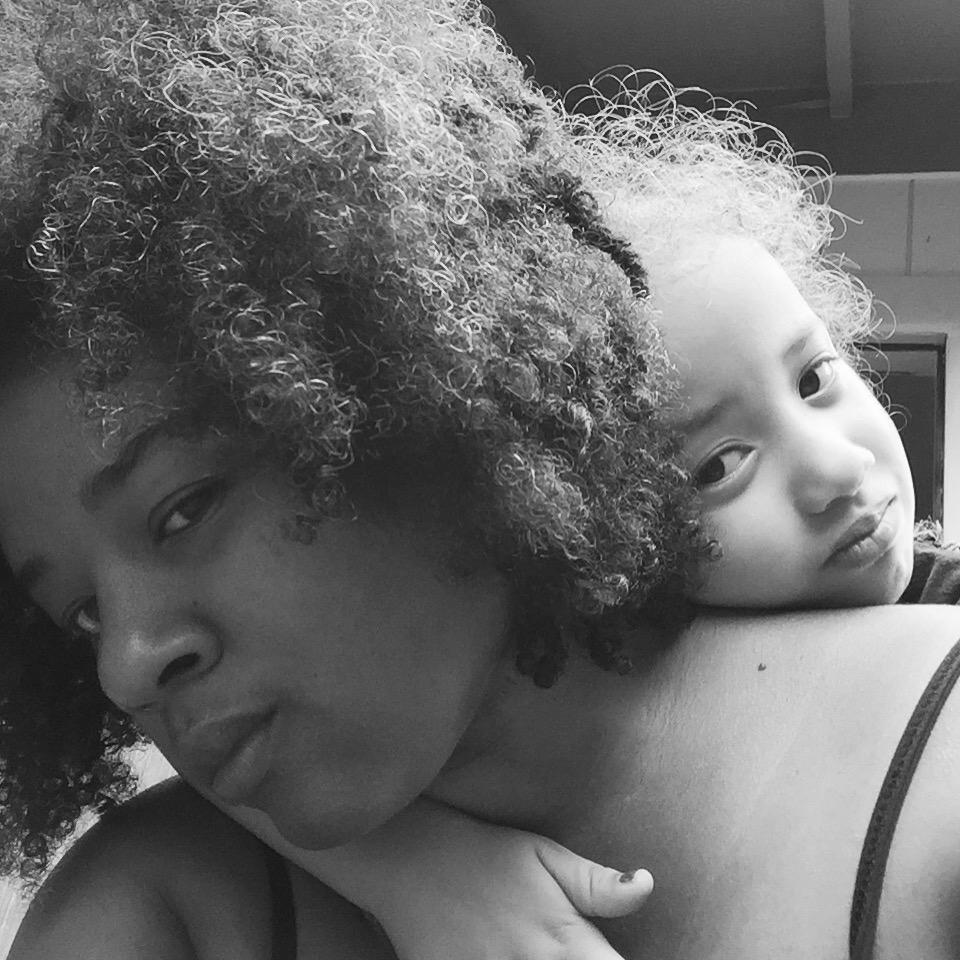 Coradorables's tweet photo. #ILiveforHER #myLife #ourhouse #thosedangchangs #LuckyweliveHawaii #mother #daughter #Mompreneur http://t.co/F87MFtkG3A