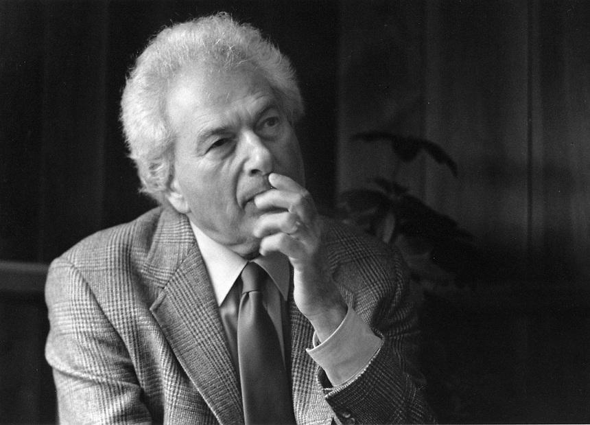 TheScriptLab's tweet photo. "Every writer I know has trouble writing."

-Joseph Heller 

#AmWriting #Screenwriting http://t.co/6lIGvfABEQ