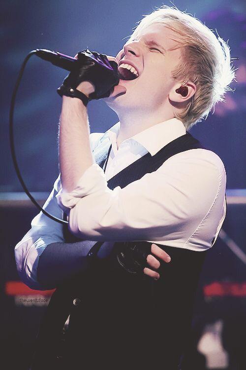 HAPPY BIRTHDAY YOU BALL OF SUNSHINE PATRICK STUMP THANKS FOR BLESSING US ALL WITH YOUR VOICE 