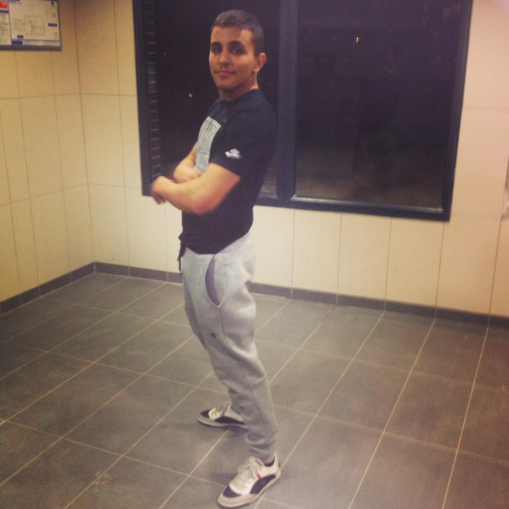 shapsv__ tweet picture