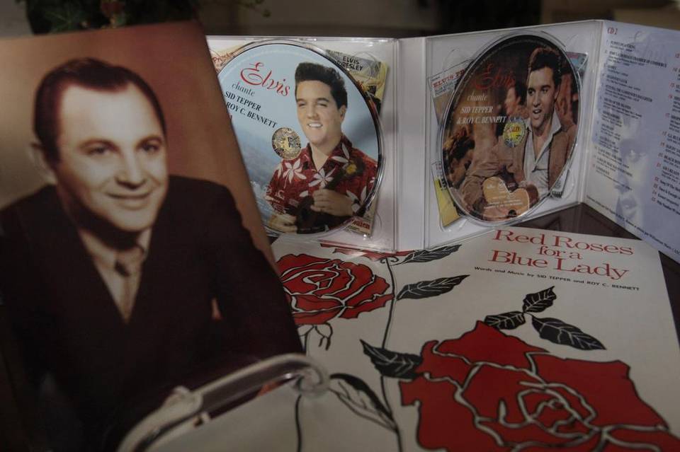 RockFM_ES's tweet photo. #SidTepper, el autor de 43 canciones para @ElvisPresley junto con Roy C. Bennet, murió el viernes a los 96 años #DEP http://t.co/ArZoomKn6d