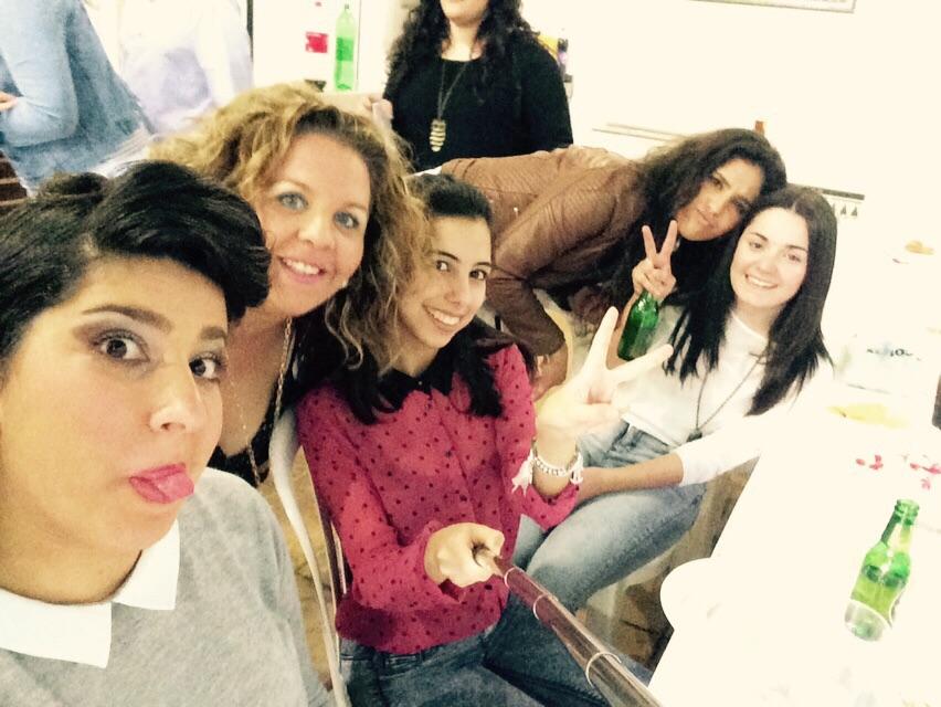 mjose_13582's tweet photo. Que bien nos lo pasamos el sábado en el cumple de mi hija @MaariaJoosee  y el grupito @totedutrera http://t.co/IaEZagCBhr