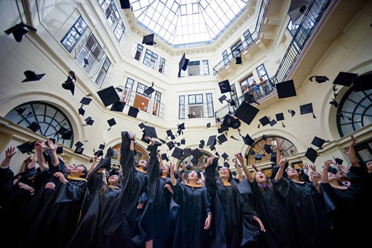 welovebudapest's tweet photo. Why to choose #Budapest for #Erasmus semester? -->http://t.co/6r7LKdCtCE
@EUErasmusPlus @erasmusu @ErasmusPlusHU http://t.co/EcA6zLTtvO